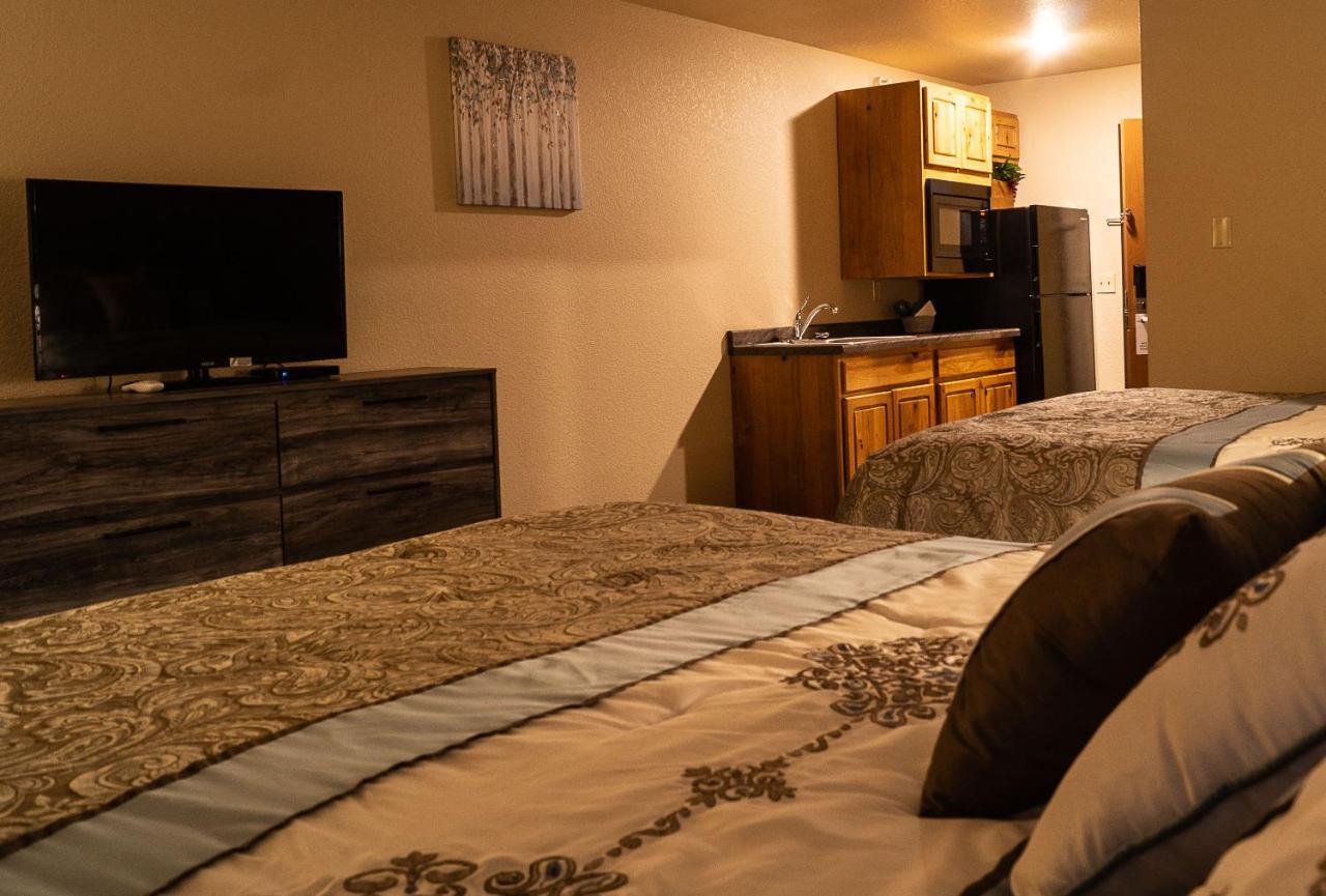 Newcastle Lodge & Convention Center エクステリア 写真