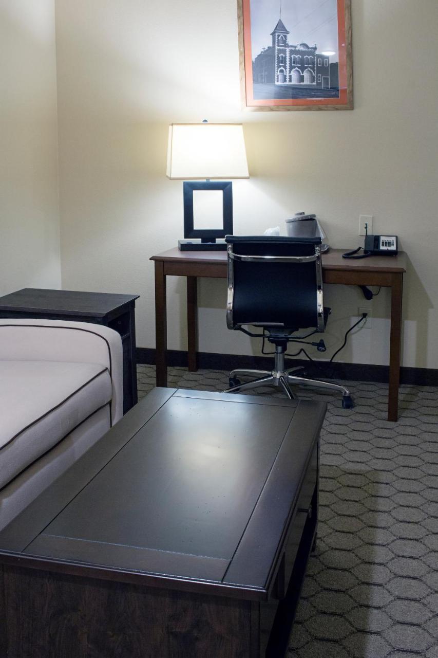 Newcastle Lodge & Convention Center エクステリア 写真